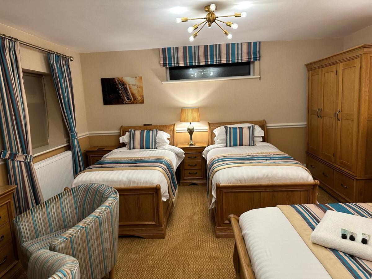 Chester House Guest House Luaran gambar The Old Post Office, Bilsborrow